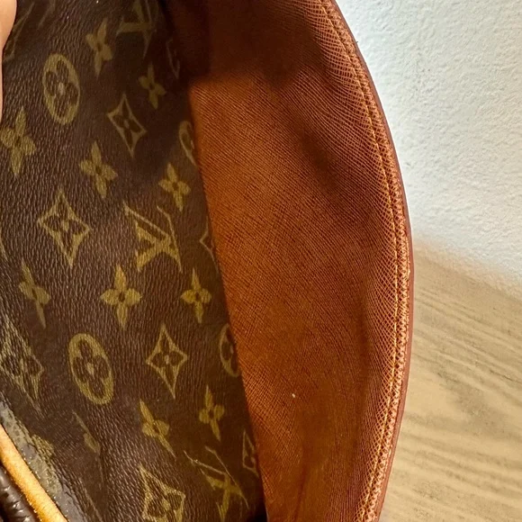 Vintage Louis Vuitton Pochette Compiegne 28 Monogram-Free Shipping, Gift & COA - Picture 8 of 16